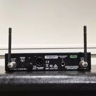 Samson - Systme de micro portable sans fil Concert 99 avec capsule Q8 (K : 470-494 MHz) 2