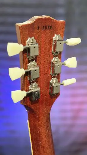 Gibson Custom Shop - Guitare Les Paul Standard '59 Murphy Lab Lite Aged - Cherry Teaburst 2