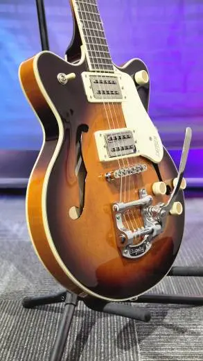 Gretsch Guitars - Streamliner G2655T Jr. � bloc central, double pan coup� et syst�me Bigsby (fini � lueur de forge �, touche en laurier) 2