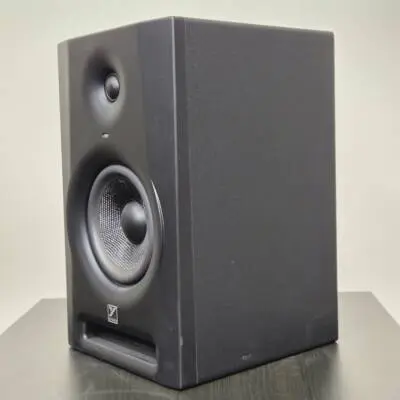 Yorkville Sound - Enceinte de studio active YSM6 s�rie II, 75 W, HP 15 cm (� l�unit�) 2