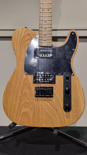 Fender - Telecaster American Professional II HH en série limitée (fini naturel vieilli, touche en érable torréfié) 2