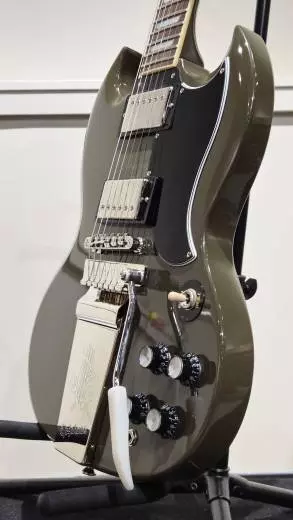 Epiphone - Guitare SG Standard 1961 avec Maestro - Olive Drab 2