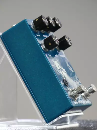 Walrus Audio -Fathom Multi-Function Reverb Pedal 2