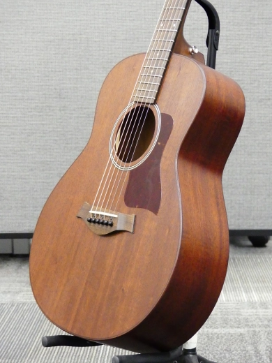 Taylor Guitars - Guitare lectro-acoustique GTE acajou 2