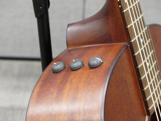 Taylor Guitars - Guitare lectro-acoustique GTE acajou 2