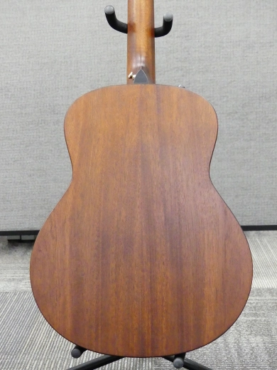 Taylor Guitars - Guitare lectro-acoustique GTE acajou 2