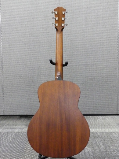 Taylor Guitars - Guitare lectro-acoustique GTE acajou 2