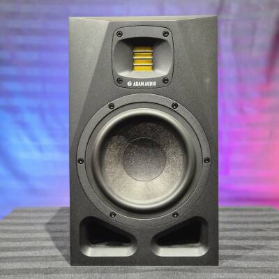 ADAM Audio - Enceinte active A7V � deux voies (simple)