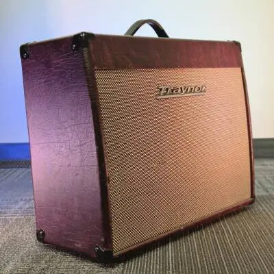 Traynor - Amplificateur de guitare Combo Custom Valve 40 watts � lampes 1x12 - Rouge vin 2