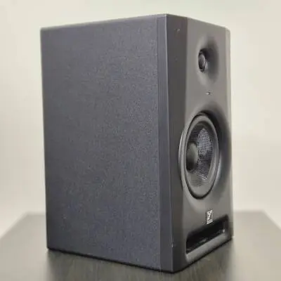 Yorkville Sound - Enceinte de studio active YSM6 s�rie II, 75 W, HP 15 cm (� l�unit�) 2