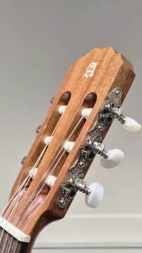 Alhambra Guitarras - Guitare classique 2 C (modèle pour élève, étui souple inclus) 2
