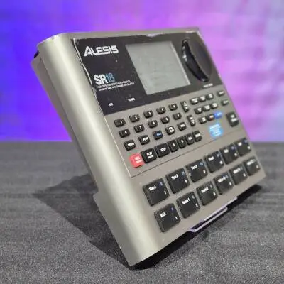 Alesis - Bo�te � rythme st�r�o 24 bits SR-18 2