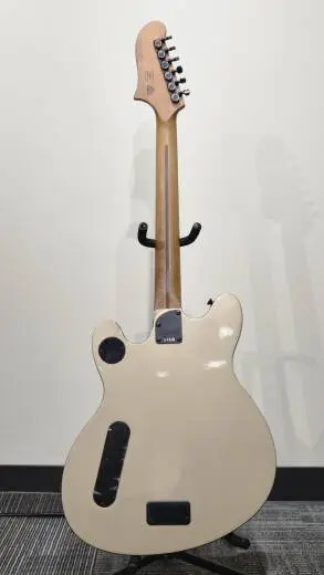 Squier - Starcaster Contemporary Active � touche en �rable torr�fi� (fini Shoreline Gold) 2