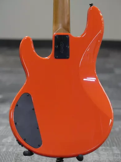 Sterling by Music Man - Basse StingRay signature Pete Wentz fini rouge Fiesta 2