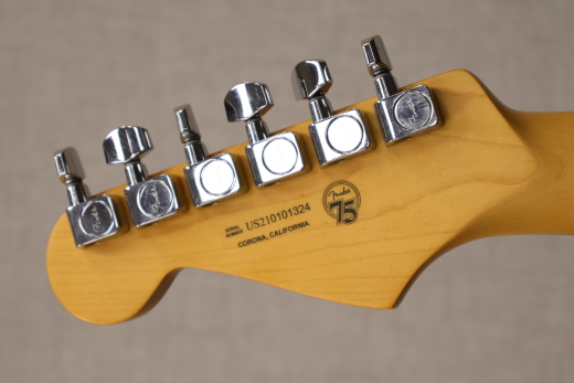 Fender - American Pro II Stratocaster 3-tone sunburst 8