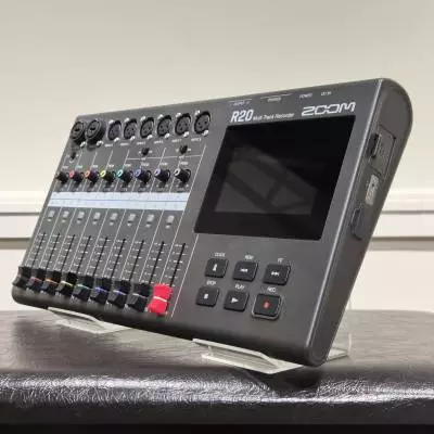 Zoom - Enregistreur R20 16 pistes � interface tactile 2