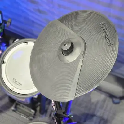 Roland - Batterie num�rique V-Drums TD-07KV avec support 2