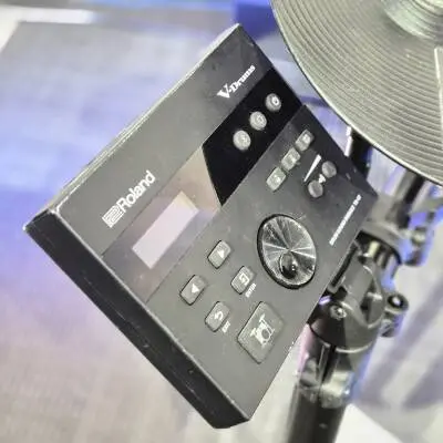 Roland - Batterie num�rique V-Drums TD-07KV avec support 2