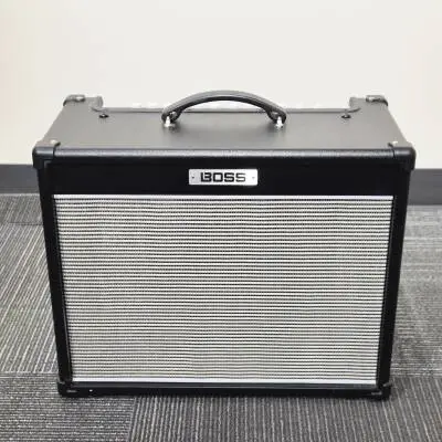 BOSS - Stage 40W 1x12 Amplificateur de guitare 2