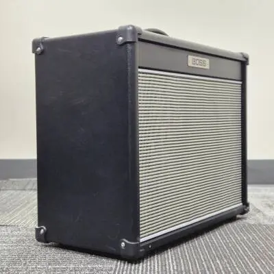 BOSS - Stage 40W 1x12 Amplificateur de guitare 2
