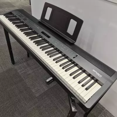 Roland - Piano numrique  touches pondres FP-60X - Noir
