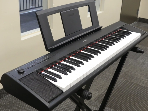 Yamaha - NP12 Clavier portable Piaggerro 61 touches - Noir 2