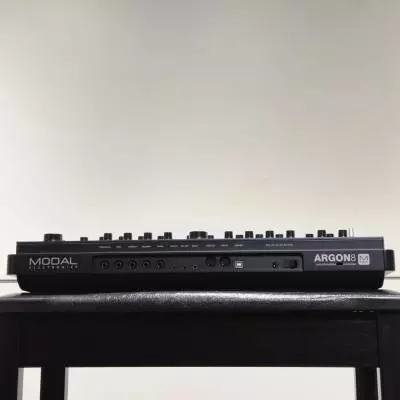 Store Special Product - Modal Electronics - Synthtiseur de table d\