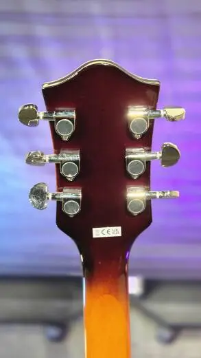 Gretsch Guitars - Streamliner G2655T Jr. � bloc central, double pan coup� et syst�me Bigsby (fini � lueur de forge �, touche en laurier) 2