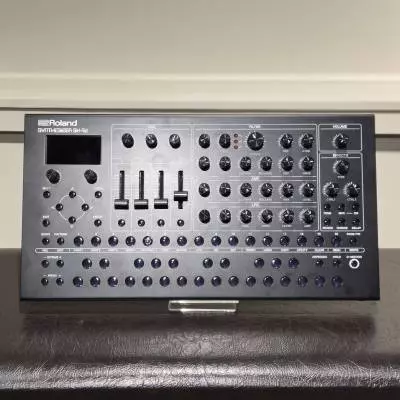 Roland - Synthtiseur de bureau multitimbral SH-4d  4 parties