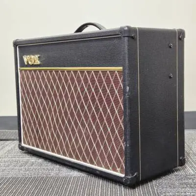 Vox - AC15C1 - 15 Watt 1x12 Tube Combo 2