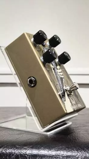 Walrus Audio - Warhorn P�dale d'overdrive pour moyenne fr�quence 2