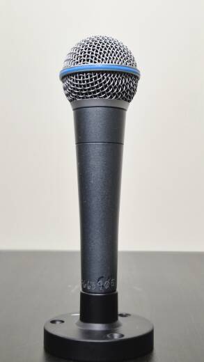 Shure Beta 58A Supercardioid Dynamic Vocal Mic