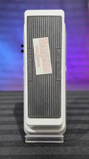 Dunlop - p�dale Cry Baby� Bass Wah
