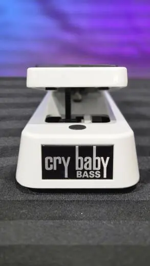 Dunlop - p�dale Cry Baby� Bass Wah 2