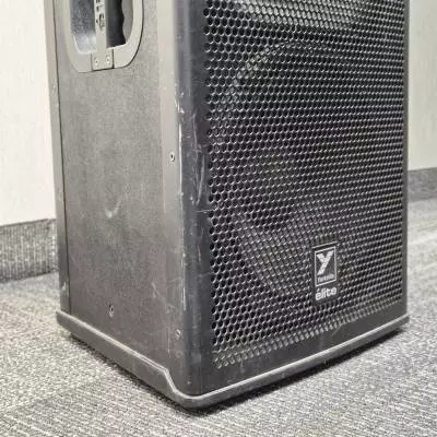 Yorkville Sound - Enceinte active Elite, 1200 watts (puissance oprationnelle), HP 30 cm et pavillon 2