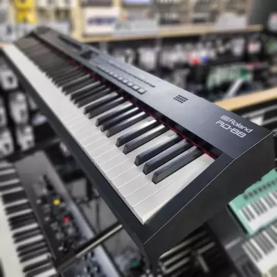 Store Special Product - Roland - Piano de scne RD-88