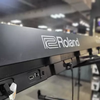 Roland - Piano de scne RD-88 7