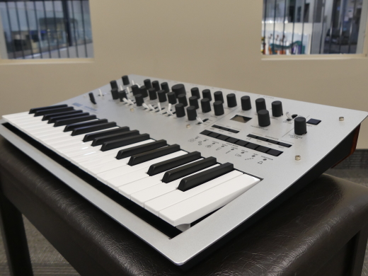 Store Special Product - Korg - MINILOGUE Synth Analogue 4 Voix