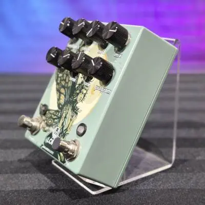 Walrus Audio - P�dale de r�verb�ration Lore Reverse Soundscape Generator 2