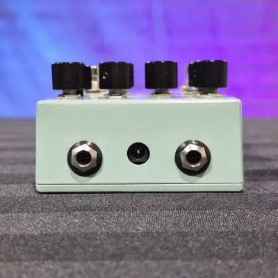 Walrus Audio - P�dale de r�verb�ration Lore Reverse Soundscape Generator 2
