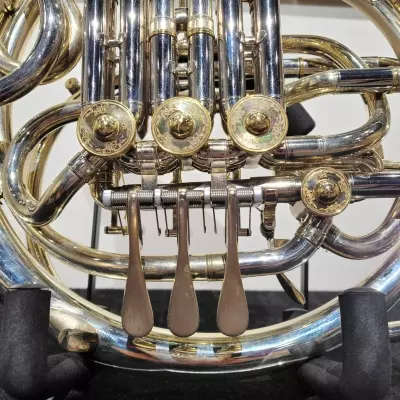 Conn - Cor français double professionnel V8DS Vintage avec cloche détachable 2