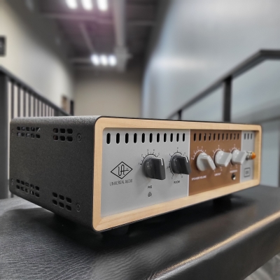 Victoria 　Universal Audio OX Universal Audio Ox Amp Top Box : Amazon.ca: Musical