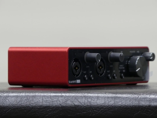 Focusrite - Interface audio USB 2.0 Scarlett 2i2 de 3e génération 2