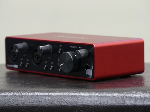 Focusrite - Interface audio USB 2.0 Scarlett 2i2 de 3e génération 2