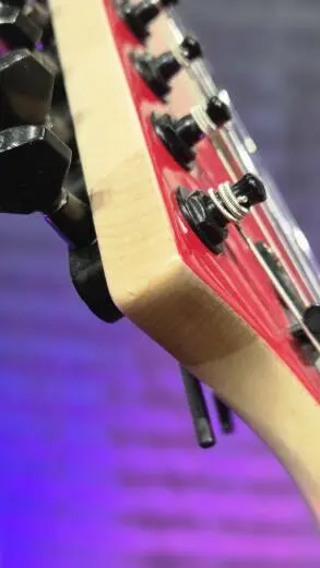Kramer - Guitare �lectrique Baretta (fini Jumper Red) 2