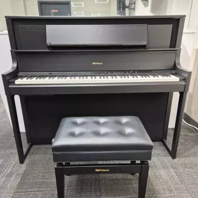 Roland - Piano numrique droit fini anthracite avec support et banc
