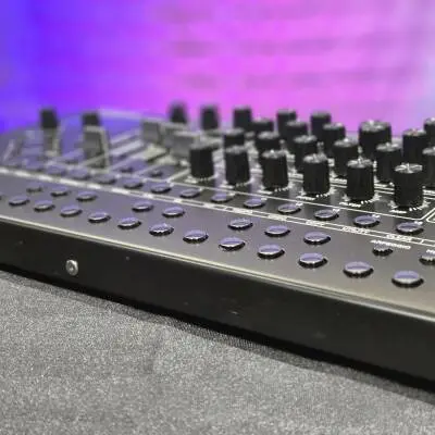 Roland - Synth�tiseur de bureau multitimbral SH-4d � 4 parties 2