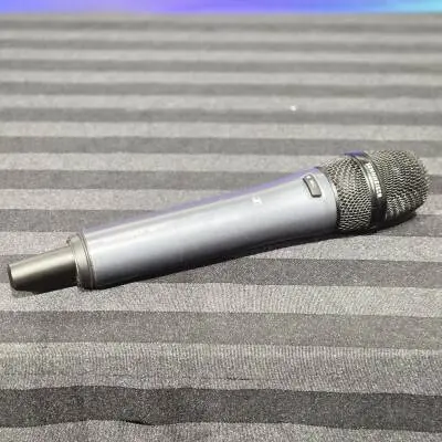 Sennheiser - Syst�me de microphone sans fil pour chant et instrument 2
