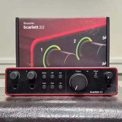 Focusrite - Interface audio USB-C Scarlett 2i2 de 4e gnration