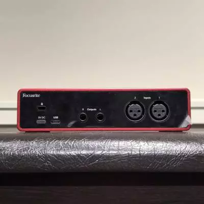 Focusrite - Interface audio USB-C Scarlett 2i2 de 4e gnration 2